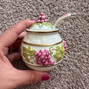 Franklin Mint Le Cordon Bleu- Grape Vintage porcelain 1988